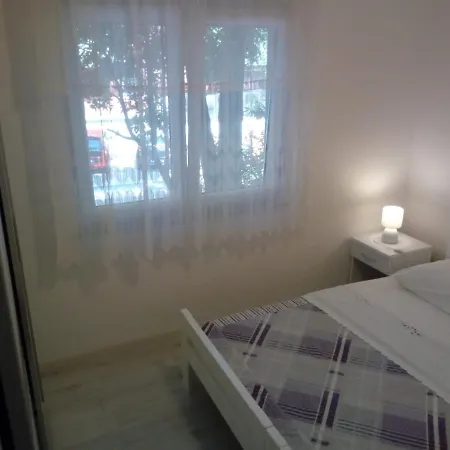 Apartman Petra * Póla