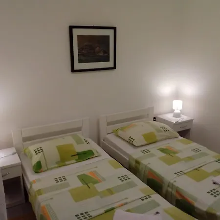 Apartman Petra * Póla